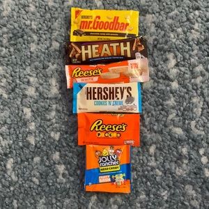 Candy bars pack of Very good quality mini brands!